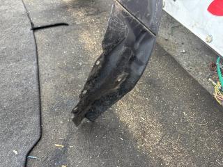 Подкрылок левый передний MITSUBISHI DIAMANTE F31A, F34A, F36A, F41A, F46A 4 ракурс