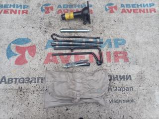 Домкрат TOYOTA LAND CRUISER PRADO KZJ90, KZJ95, RZJ90, RZJ95, VZJ90, VZJ95, KDJ90, KDJ95 1600kg 1 ракурс