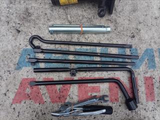 Домкрат TOYOTA LAND CRUISER PRADO KZJ90, KZJ95, RZJ90, RZJ95, VZJ90, VZJ95, KDJ90, KDJ95 1600kg 3 ракурс