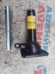 Домкрат TOYOTA LAND CRUISER PRADO KZJ90, KZJ95, RZJ90, RZJ95, VZJ90, VZJ95, KDJ90, KDJ95 1600kg 4 ракурс