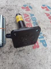 Домкрат TOYOTA LAND CRUISER PRADO KZJ90, KZJ95, RZJ90, RZJ95, VZJ90, VZJ95, KDJ90, KDJ95 1600kg 5 ракурс