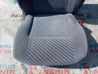 Сидение правое переднее TOYOTA GRANVIA KCH16, KCH10, VCH16 5 ракурс