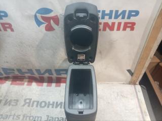 Бардачок между сиденьями MITSUBISHI MIRAGE A03A, A05A 4 ракурс