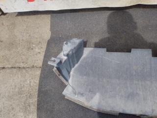 Защита радиатора TOYOTA CROWN MAJESTA URS206 53289-30060 2 ракурс