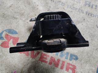Подушка двигателя правая NISSAN SERENA C25 MR20DE 3 ракурс