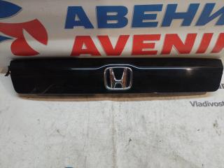 Накладка 5-й двери HONDA STREAM RN6, RN7, RN8, RN9 1 ракурс