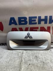 Накладка 5-й двери MITSUBISHI DION CR6W, CR9W 1 ракурс
