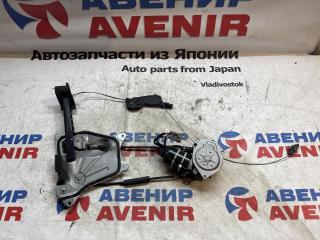 Доводчик двери левый задний TOYOTA ISIS ANM10G, ANM10W, ANM15G, ANM15W, ZNM10G, ZNM10W 1 ракурс