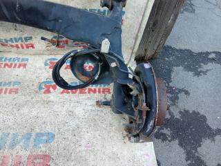 Балка подвески задняя TOYOTA ISIS ANM10 1AZ-FSE DISK/2WD 2 ракурс