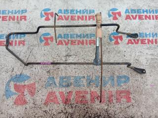 Крепление запаски TOYOTA ISIS ANM10G, ANM10W, ZNM10G, ZNM10W 1 ракурс