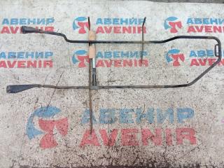 Крепление запаски TOYOTA ISIS ANM10G, ANM10W, ZNM10G, ZNM10W 4 ракурс