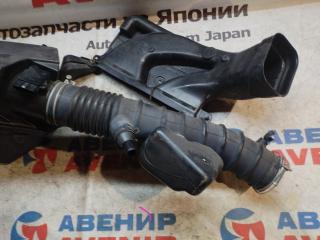 Корпус воздушного фильтра TOYOTA CROWN GRS180 4GR-FSE 2 ракурс
