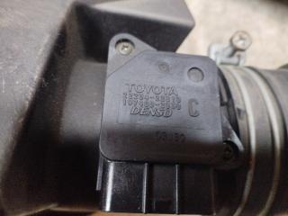 Корпус воздушного фильтра TOYOTA CROWN GRS180 4GR-FSE 3 ракурс
