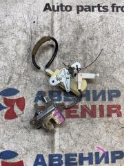 Замок 5-й двери задний TOYOTA WILL CYPHA NCP70 2 ракурс