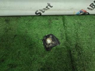 Запчасть кронштейн радиатора левый BMW 320D 2014