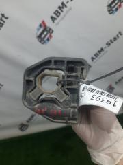 Запчасть кронштейн радиатора левый BMW 320i 2012