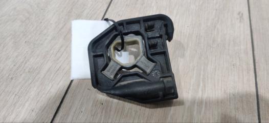 Запчасть кронштейн радиатора передний левый BMW 328i 2015