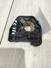 Запчасть кронштейн радиатора передний правый BMW 116i 2013