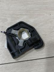 Запчасть кронштейн радиатора передний правый BMW 318i 19.07.2016