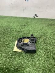 Запчасть кронштейн радиатора передний правый BMW 320D 14.07.2016