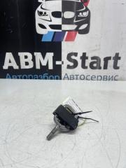 Фото запчасти петля капота передняя BMW 116i 2007 контрактная запчасть Запчасть петля капота передняя BMW 116i 2007