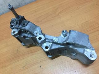 Кронштейн компрессора кондиционера BMW контрактная Кронштейн компрессора кондиционера BMW