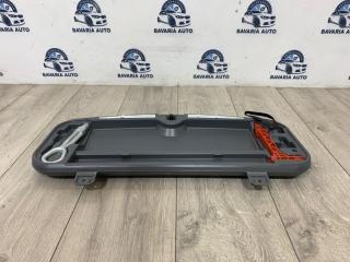 Фото запчасти набор инструментов BMW 7 2009 контрактная запчасть Запчасть набор инструментов BMW 7 2009