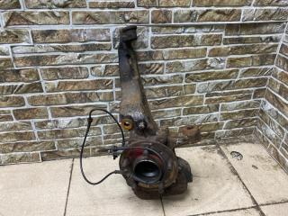 Кулак поворотный передний правый Land Rover Range Rover Sport 2013 контрактная Кулак поворотный передний правый Land Rover Range Rover Sport 2013