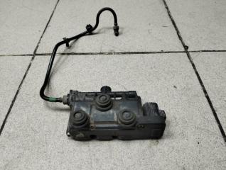 Блок клапанов пневмоподвески Land Rover Range Rover Sport 2013