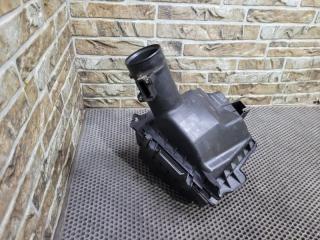 Корпус воздушного фильтра M35 2006 y50 VQ35DE 3.5L Корпус воздушного фильтра M35 2006 y50 VQ35DE 3.5L