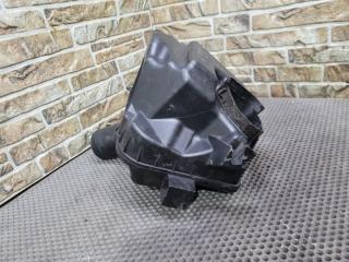 Корпус воздушного фильтра M35 2006 y50 VQ35DE 3.5L Корпус воздушного фильтра M35 2006 y50 VQ35DE 3.5L