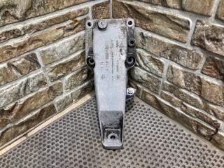 Кронштейн двигателя левый BMW X3 2004