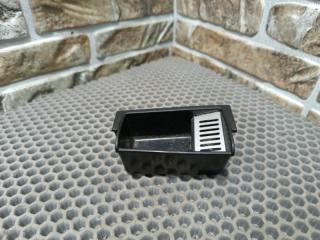 Запчасть пепельница задняя левая BMW 7-Series 2005