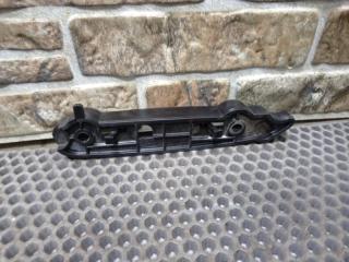 Фото запчасти крепление бампера переднее Land Rover Range Rover Evoque 2021 контрактная запчасть Запчасть крепление бампера переднее Land Rover Range Rover Evoque 2021