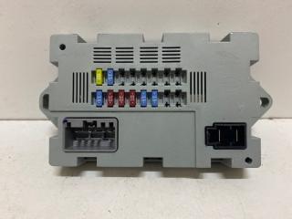 Запчасть блок предохранителей салонный Land Rover Range Rover Sport 2016