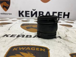 Запчасть патрубок интеркулера Volkswagen Passat