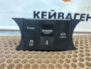 Блок управления подвеской Volkswagen Touareg 2011