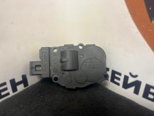 Запчасть сервопривод заслонок печки BMW X5