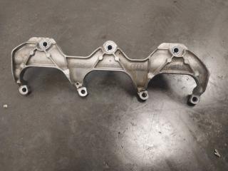 Кронштейн двигателя Volkswagen Touareg 2010