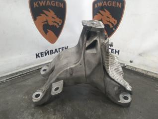 Кронштейн двигателя правый Audi Q5 2013