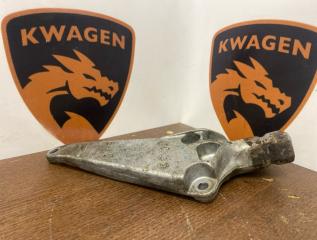 Кронштейн двигателя Audi A4 2006