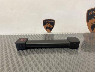 Фото запчасти ручка двери багажника Land Rover Discovery Sport 2018 контрактная запчасть Запчасть ручка двери багажника Land Rover Discovery Sport 2018