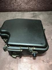 Запчасть корпус блока предохранителей Audi A6 1997