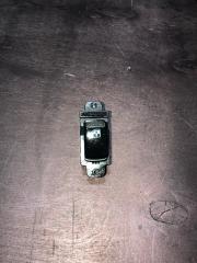 Запчасть кнопка стеклоподъемника передняя правая Hyundai Terracan 2002