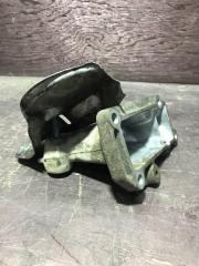 Запчасть кронштейн опоры двигателя левый Mercedes-Benz E320 1998