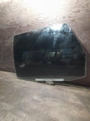 Запчасть стекло двери заднее левое Volkswagen Passat 1988