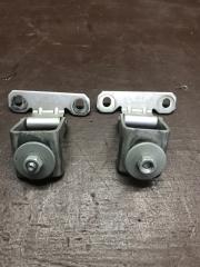 Запчасть петля крышки багажника Renault Megane 2005