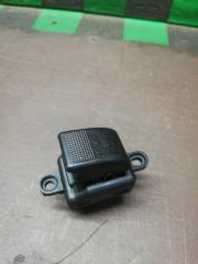 Запчасть кнопка стеклоподъемника Mazda Demio 2002