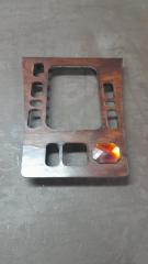 Запчасть накладка консоли Mercedes-Benz E-Class 2000