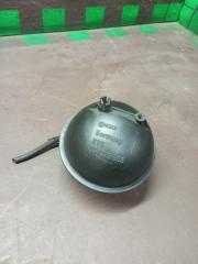 Запчасть ресивер вакуумный Audi 100 1993